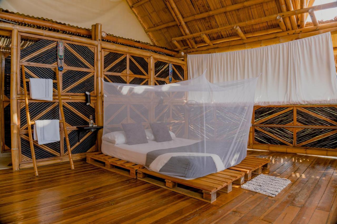Niuwi Hostel Буритака Экстерьер фото