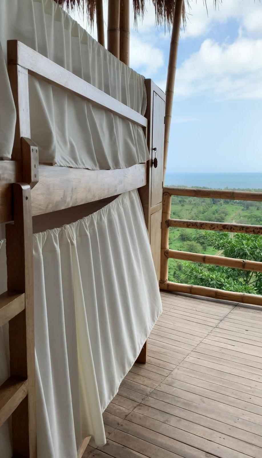 Niuwi Hostel Буритака Экстерьер фото